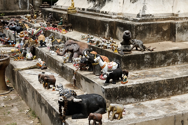 68-Prathat Khon Khao Noi-010